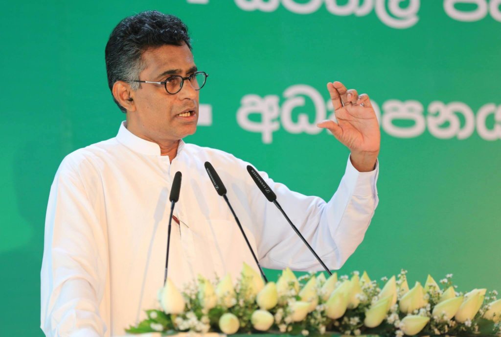 තනි පවුලකට පණ දෙනවාද? පවුල් පනස් ලක්ෂයකට පණ දෙනවාද?