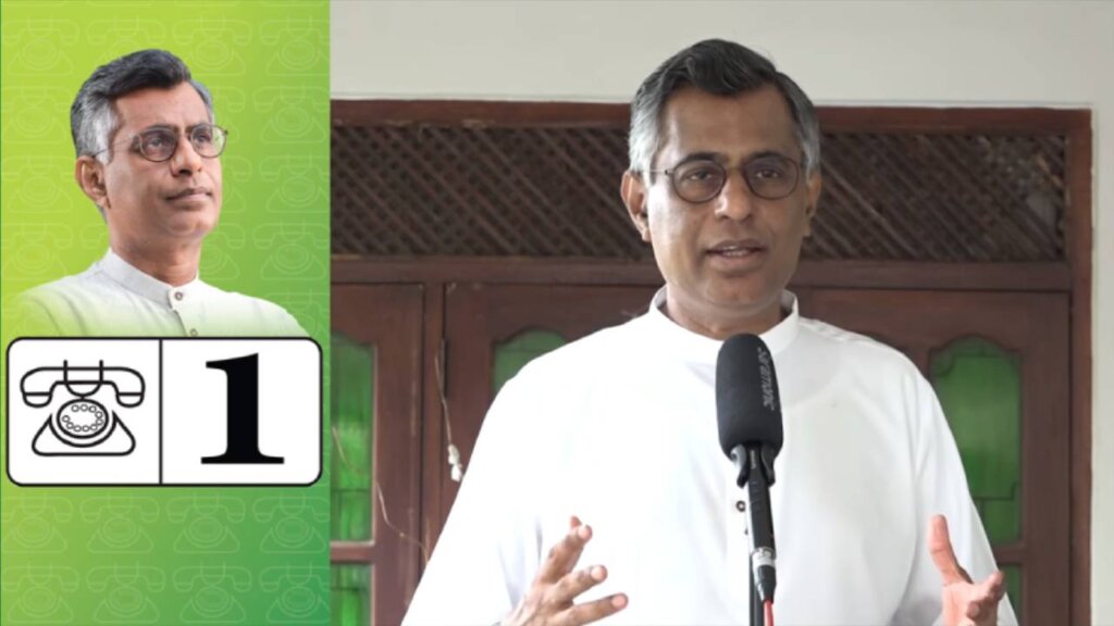 මේ අය දෙමළෙන් එකක් කියනවා සිංහලෙන් තව එකක් කියනවා.